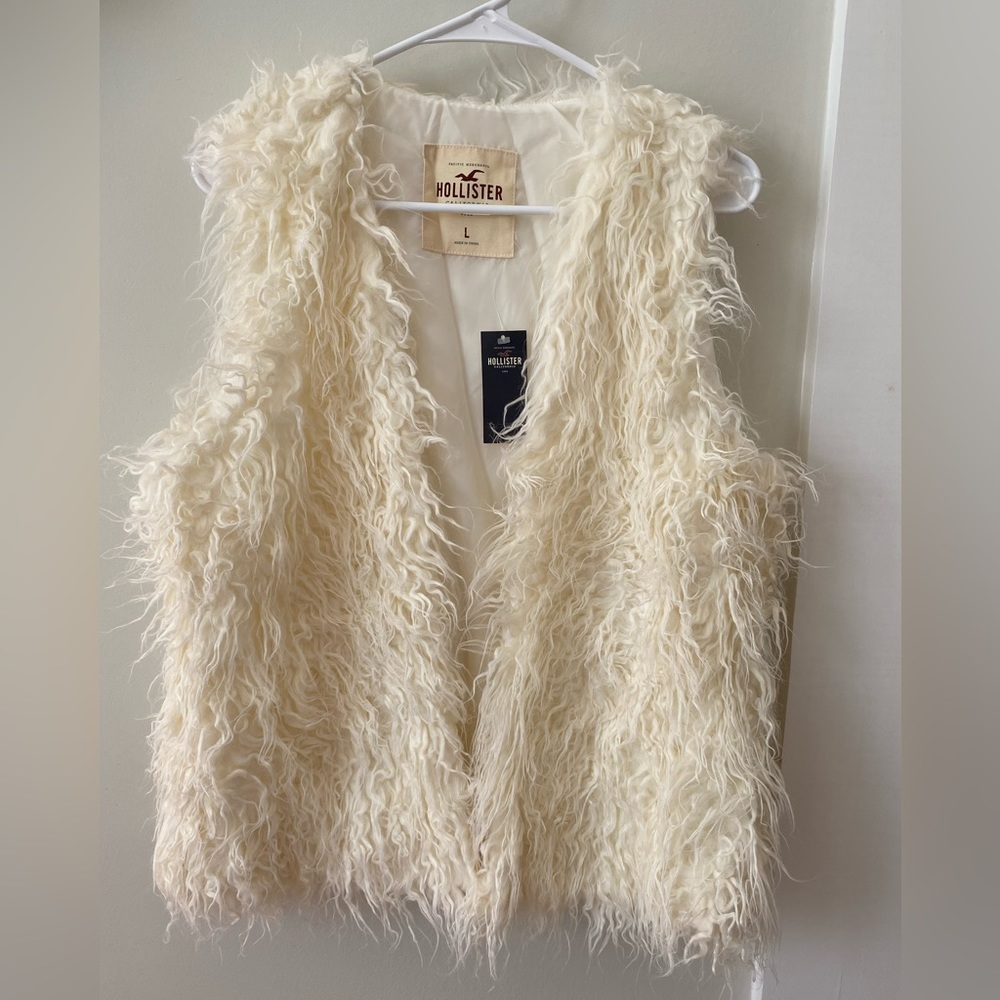 Hollister furry vest